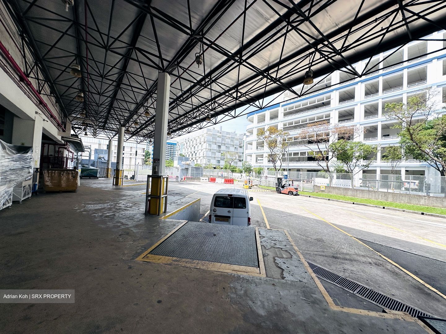 Serangoon North Avenue 5 (D19), Factory #449684971